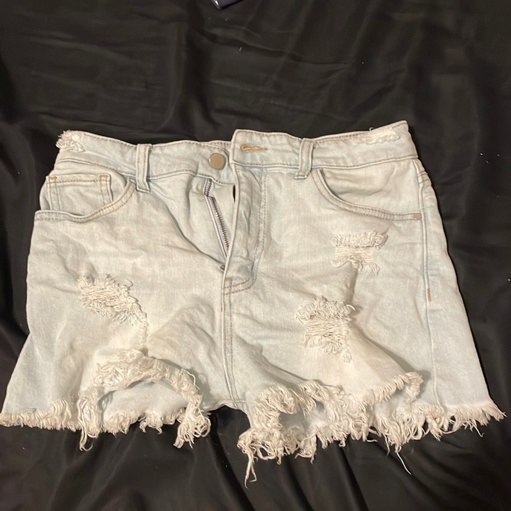 single button cutoff shorts